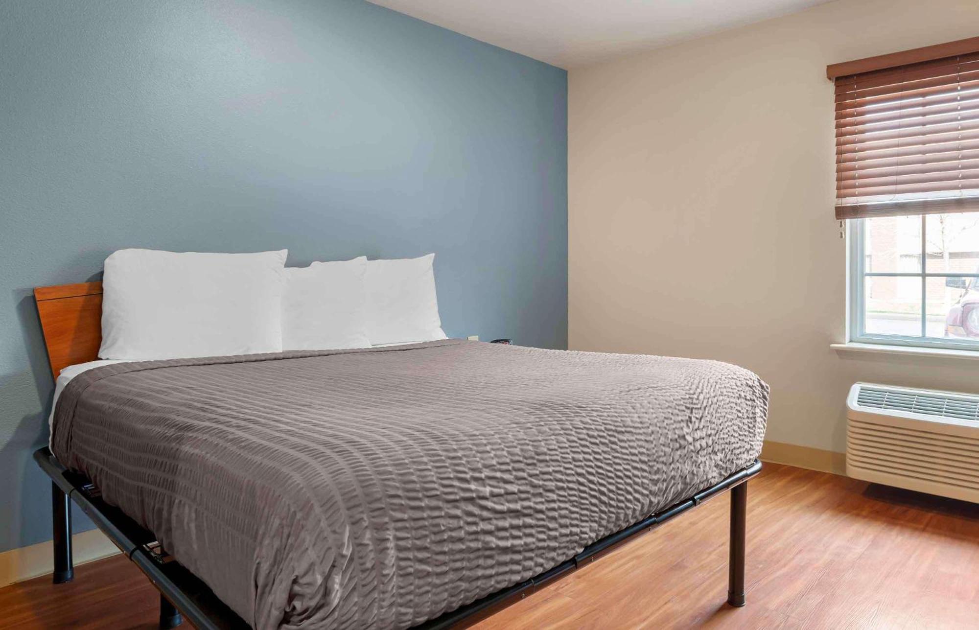 Extended Stay America Select Suites - Cincinnati - Florence - Airport Exterior photo