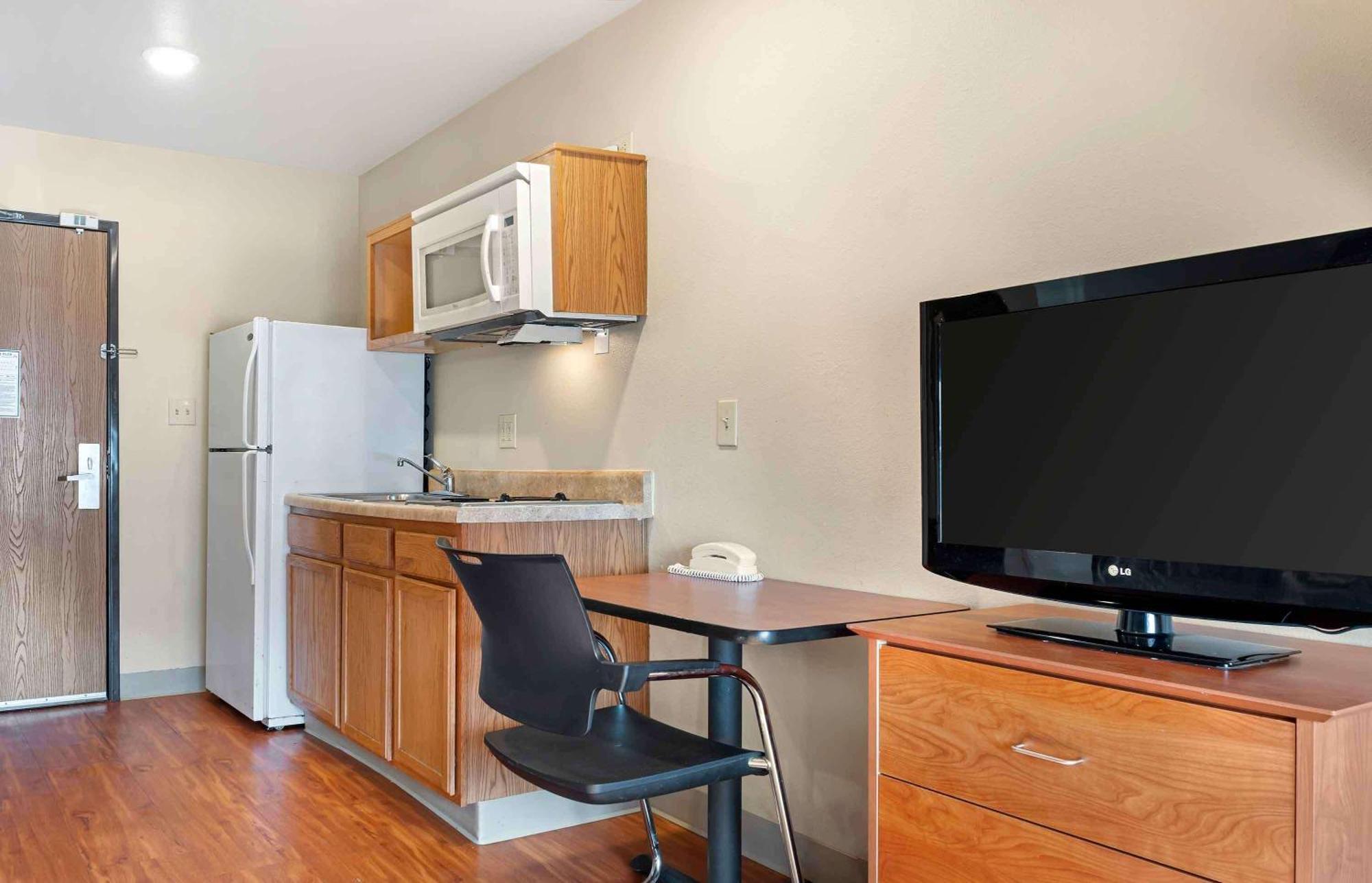 Extended Stay America Select Suites - Cincinnati - Florence - Airport Exterior photo