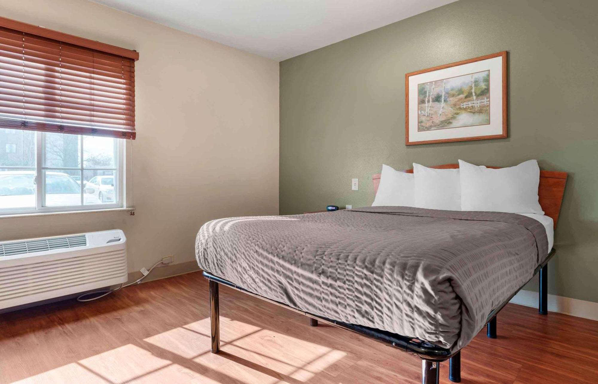 Extended Stay America Select Suites - Cincinnati - Florence - Airport Exterior photo