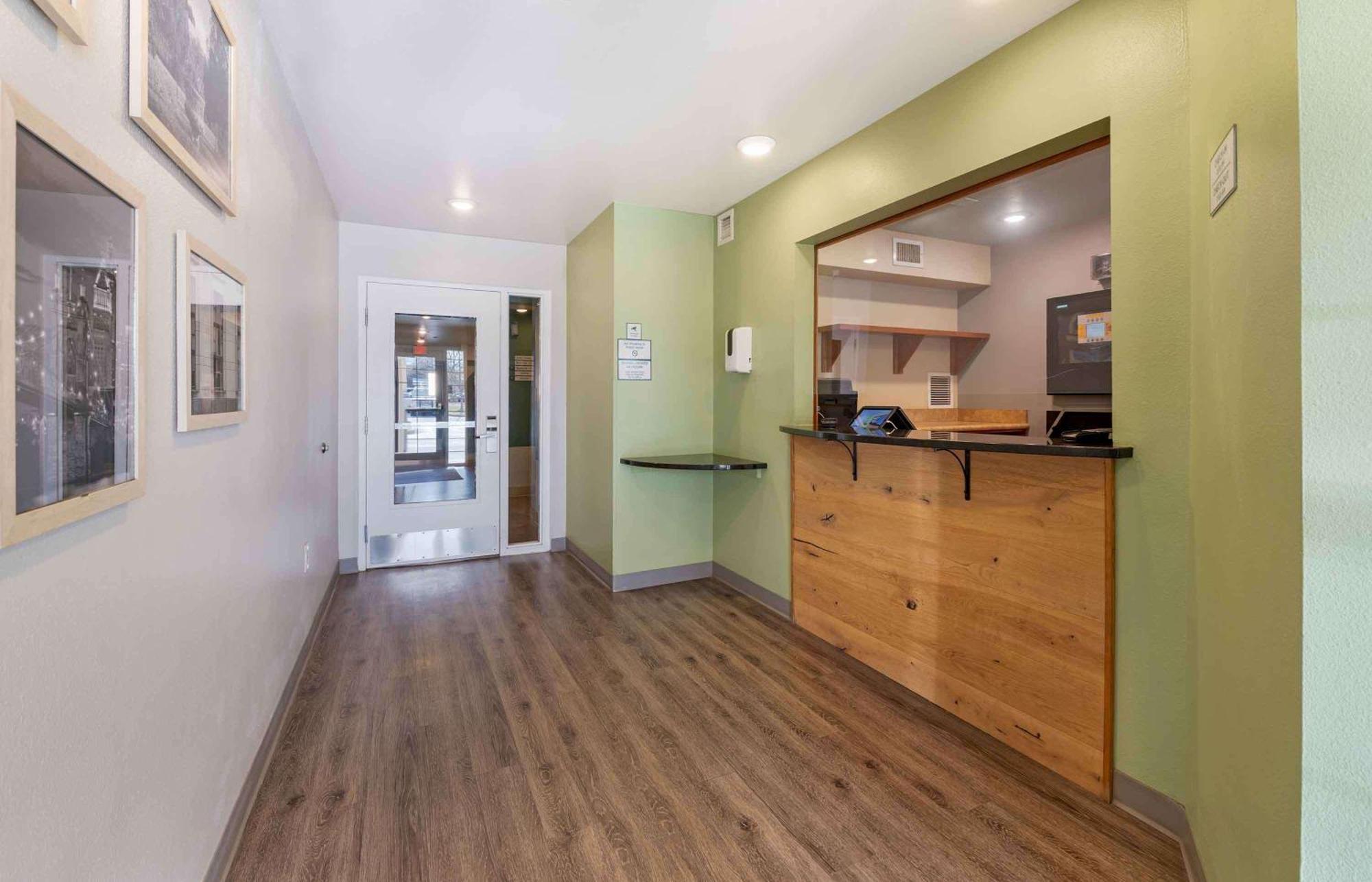 Extended Stay America Select Suites - Cincinnati - Florence - Airport Exterior photo